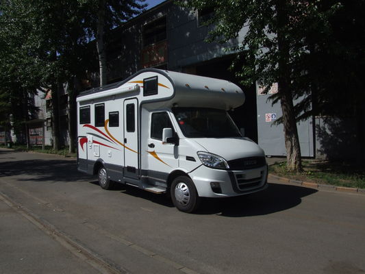 Multifunction EuroIII Motor Home Caravan Camper Van With Bathroom